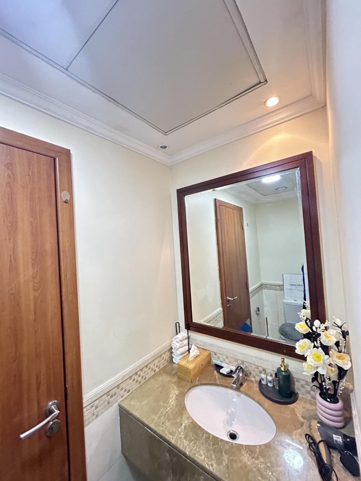 Adaz Dubai