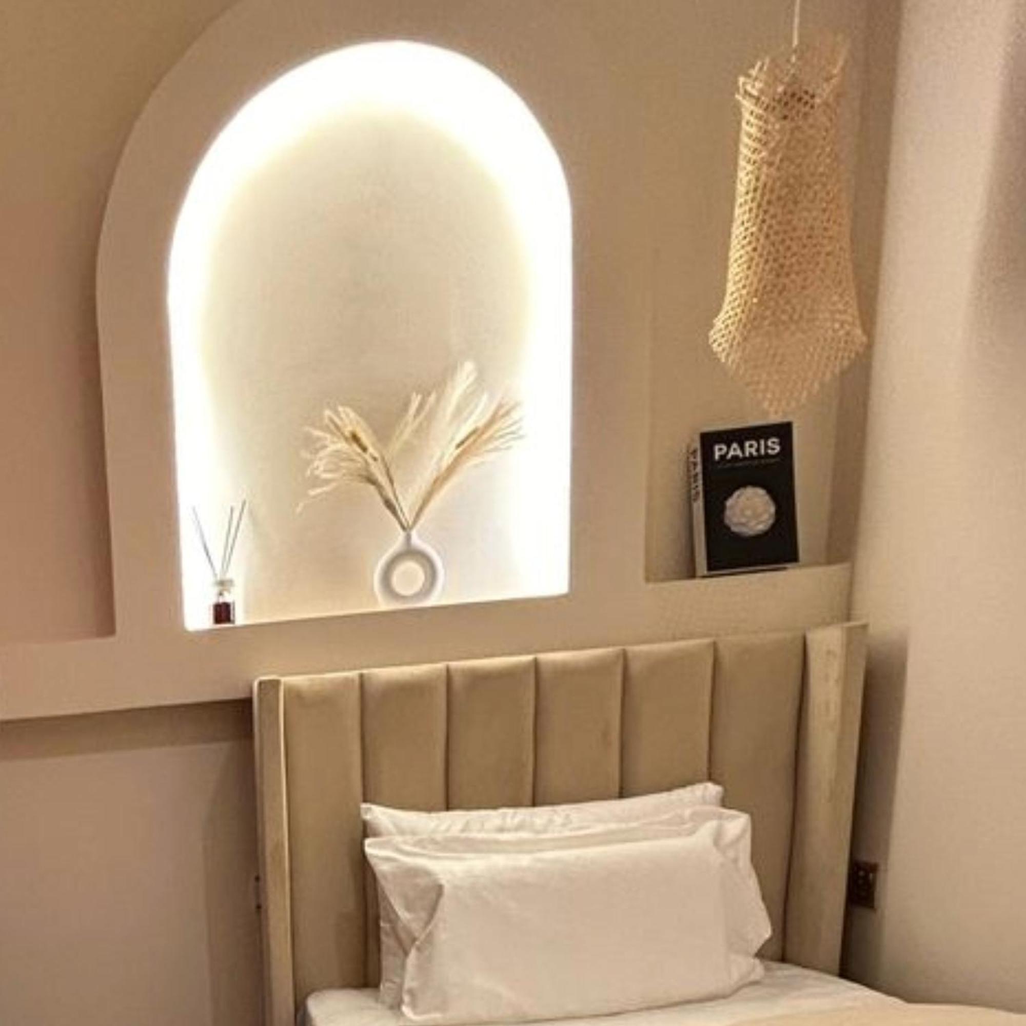 Adaz Capsule hotel *