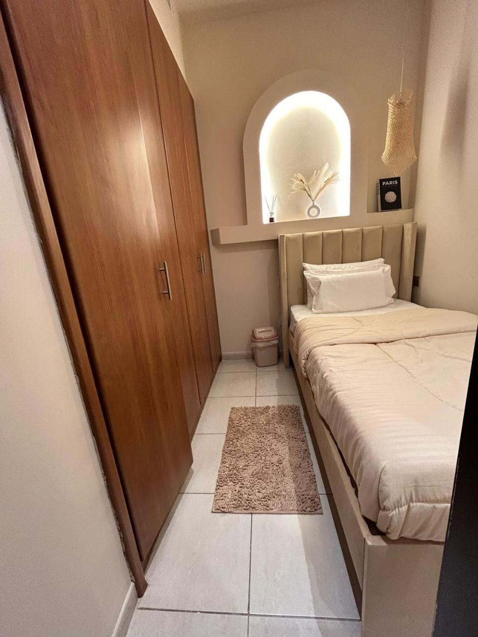 Adaz Capsule hotel